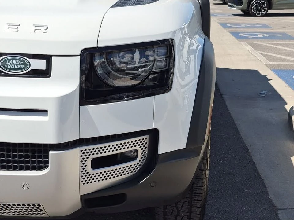 2020 Land Rover Defender L663 - Image 6 of 17