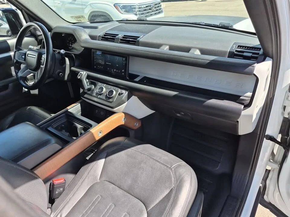 2020 Land Rover Defender L663 - Image 17 of 17