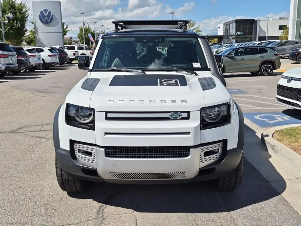 2020 Land Rover Defender L663 - Image 5 of 17