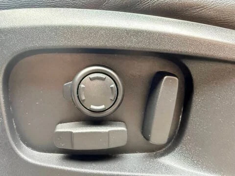 2020 Land Rover Defender L663 - Image 12 of 20