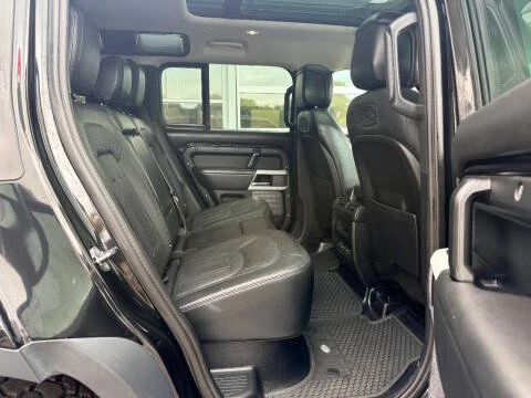 2020 Land Rover Defender L663 - Image 17 of 20