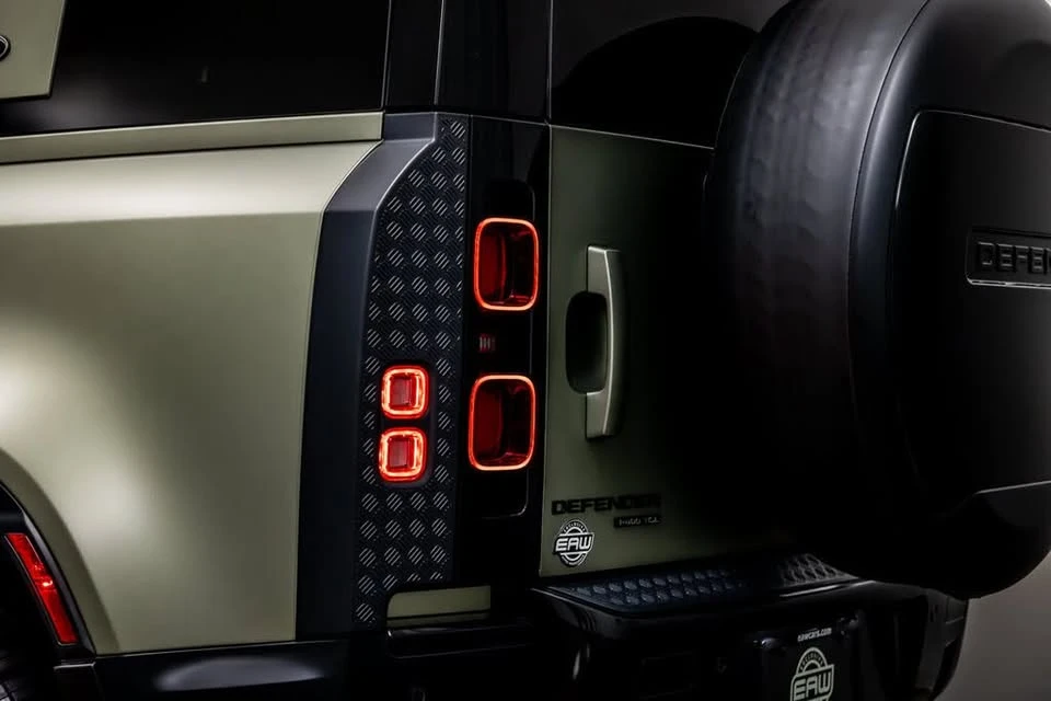 2020 Land Rover Defender L663 - Image 13 of 20