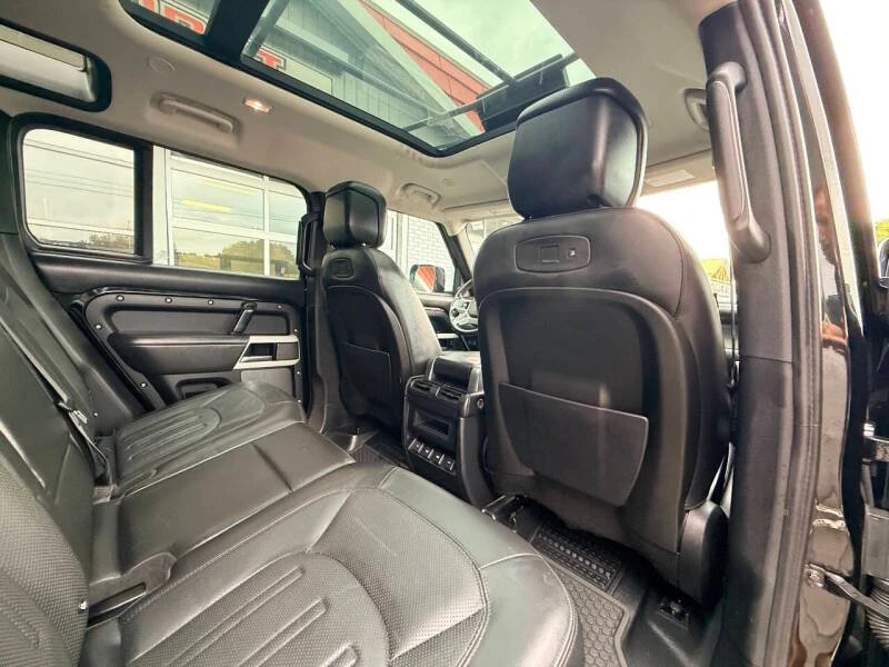 2020 Land Rover Defender L663 - Image 18 of 19