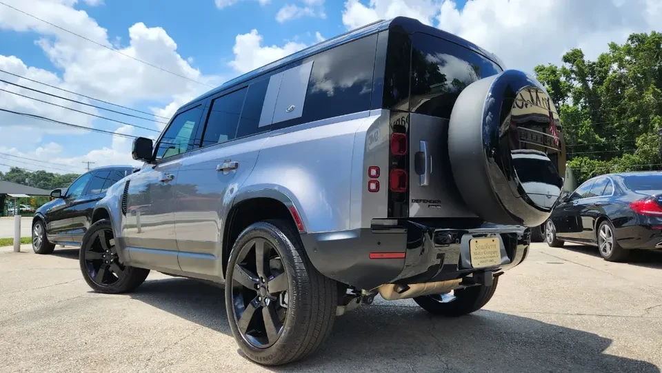 2020 Land Rover Defender L663 - Image 4 of 20