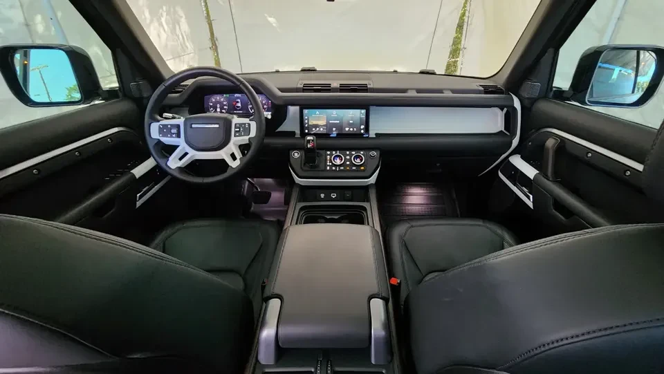 2020 Land Rover Defender L663 - Image 15 of 20