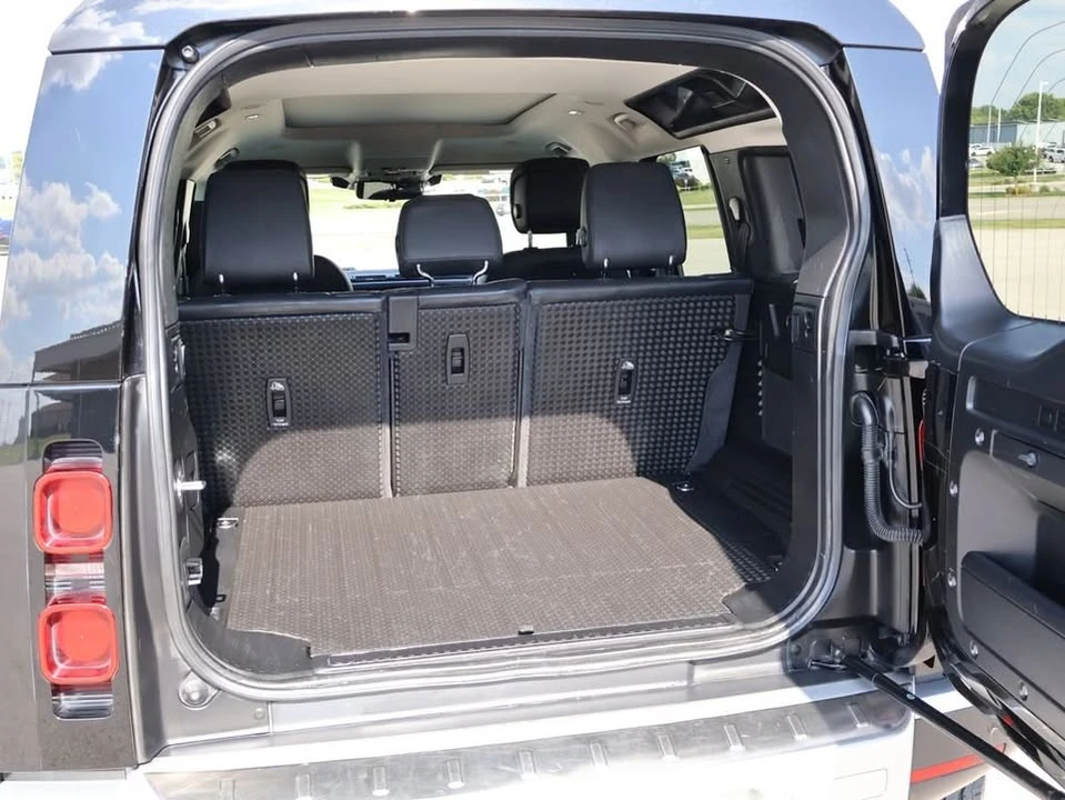 2020 Land Rover Defender L663 - Image 15 of 20
