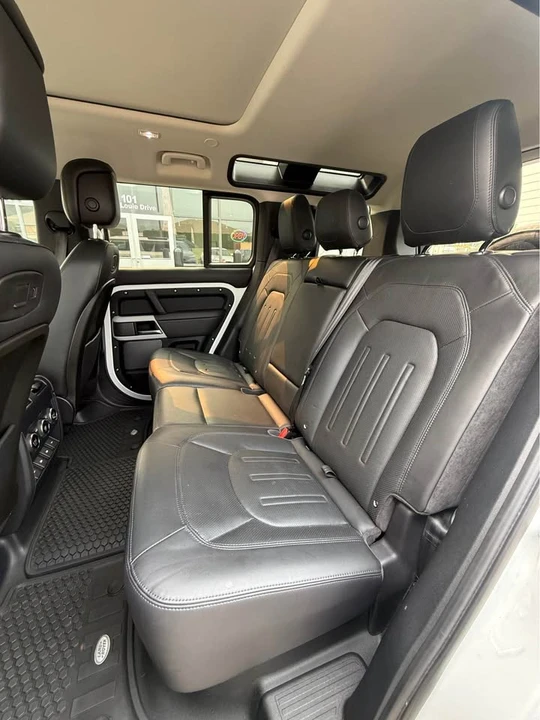 2020 Land Rover Defender L663 - Image 12 of 15