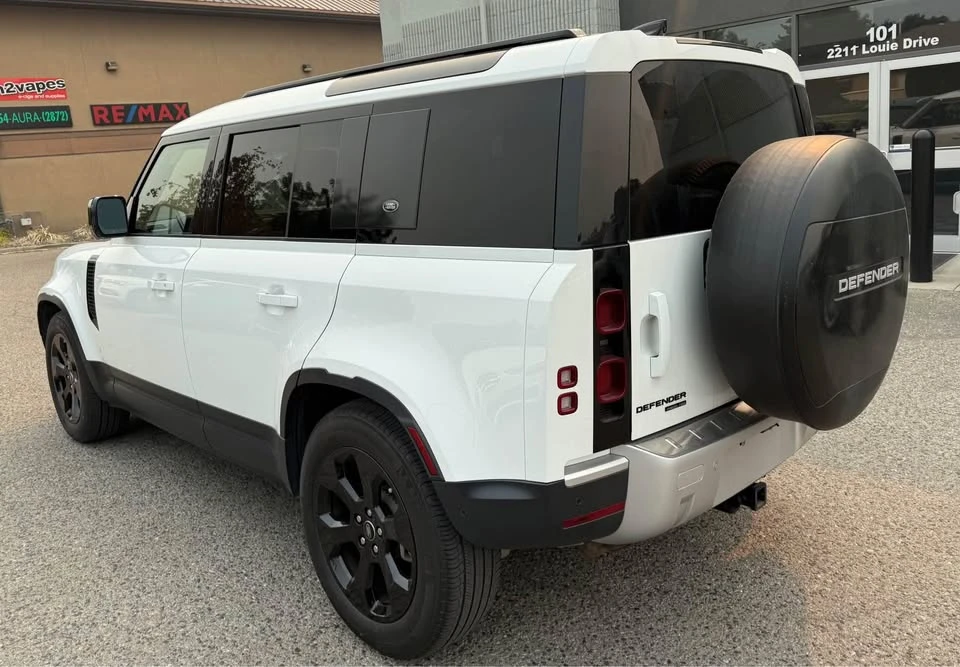 2020 Land Rover Defender L663 - Image 7 of 15