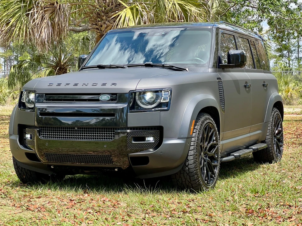 2020 Land Rover Defender 110 - Image 2 of 21