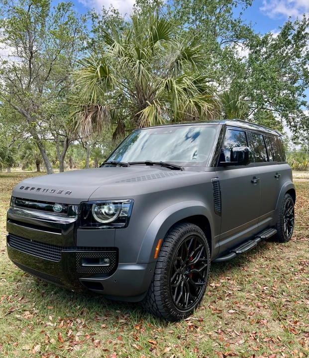 2020 Land Rover Defender 110 - Image 8 of 21