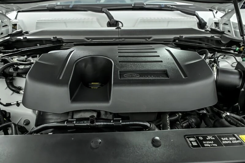 2020 Land Rover Defender L663 - Image 11 of 31