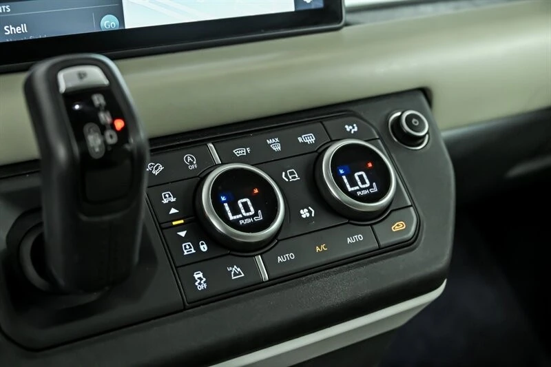 2020 Land Rover Defender L663 - Image 31 of 31