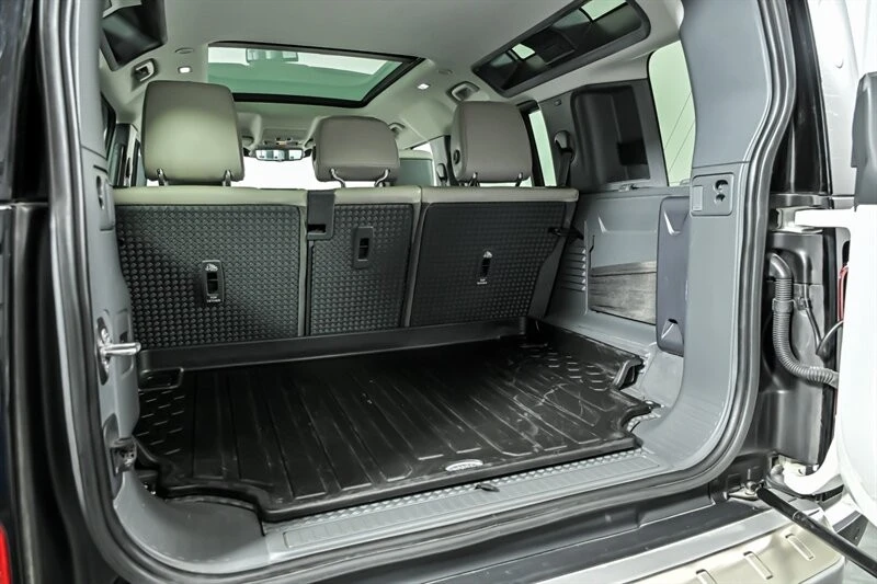 2020 Land Rover Defender L663 - Image 10 of 31