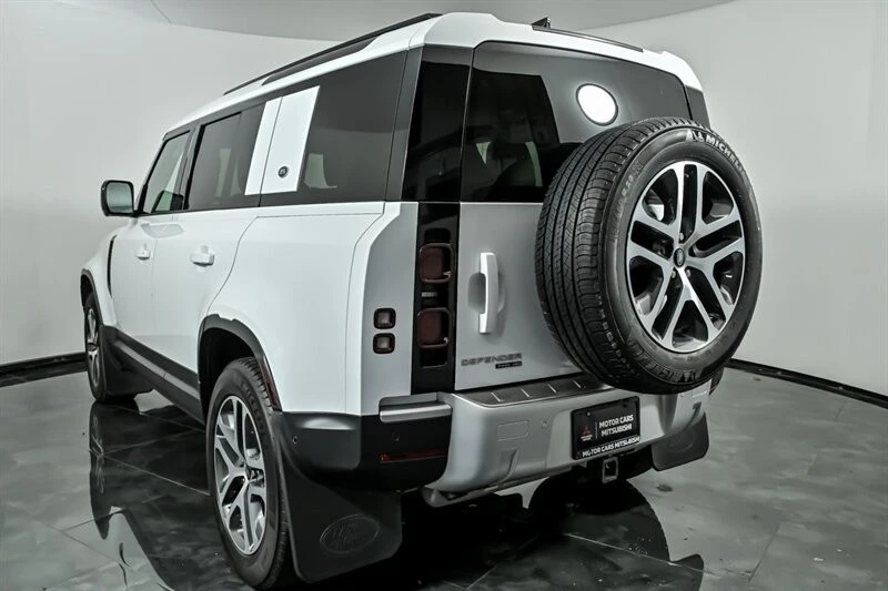 2020 Land Rover Defender L663 - Image 7 of 31