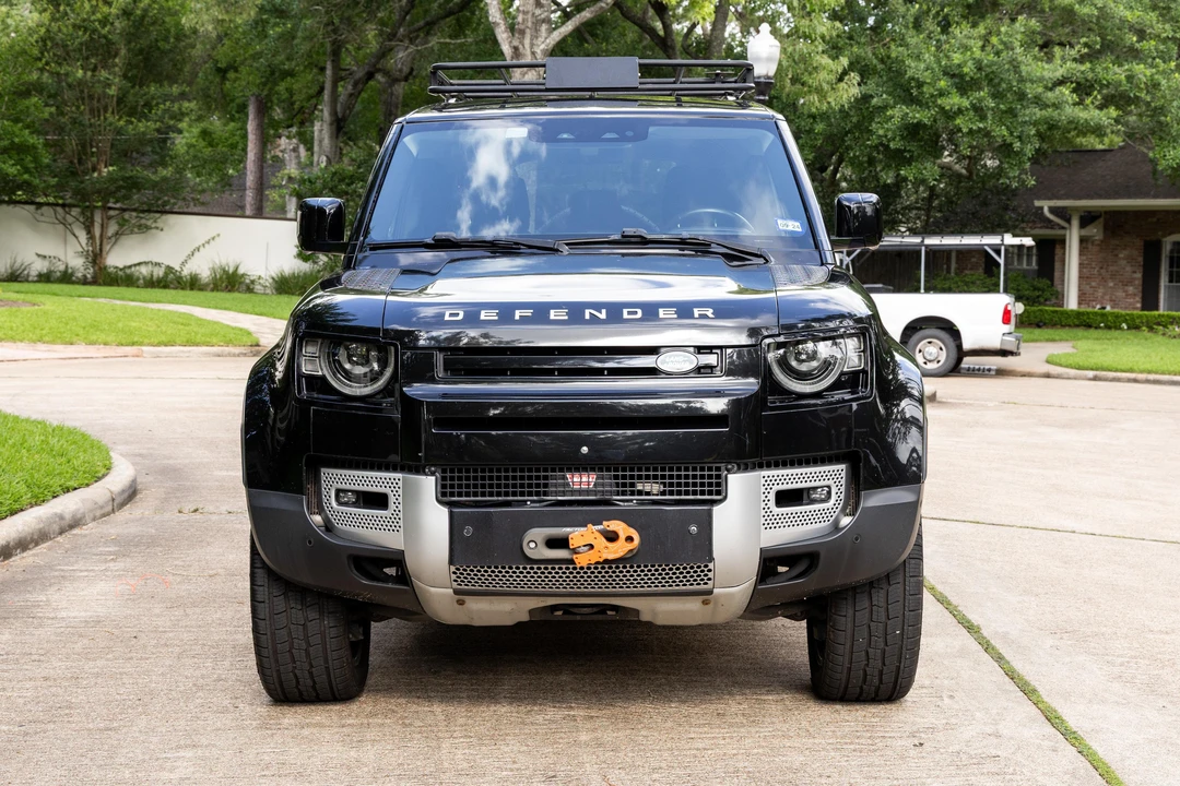 2020 Land Rover Defender L663 - Image 2 of 31