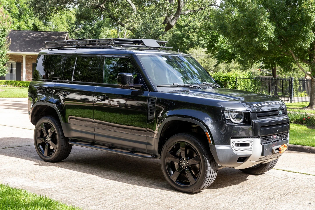 2020 Land Rover Defender L663 - Image 9 of 31