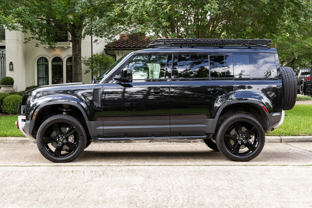 2020 Land Rover Defender L663 - Image 7 of 31