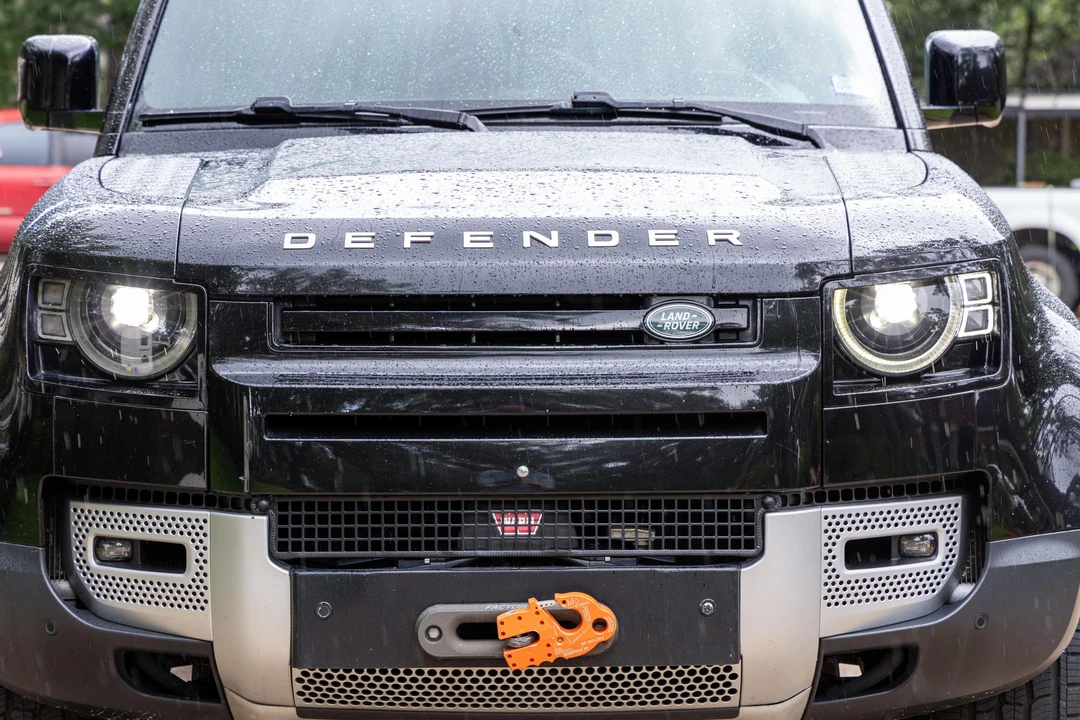 2020 Land Rover Defender L663 - Image 13 of 31
