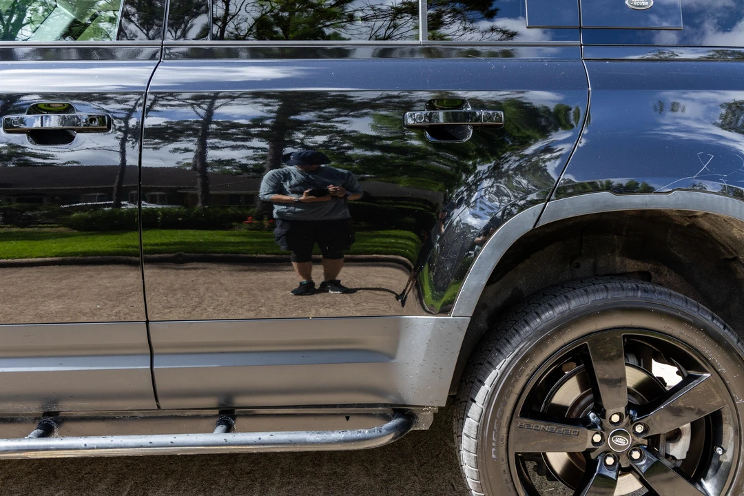 2020 Land Rover Defender L663 - Image 19 of 31