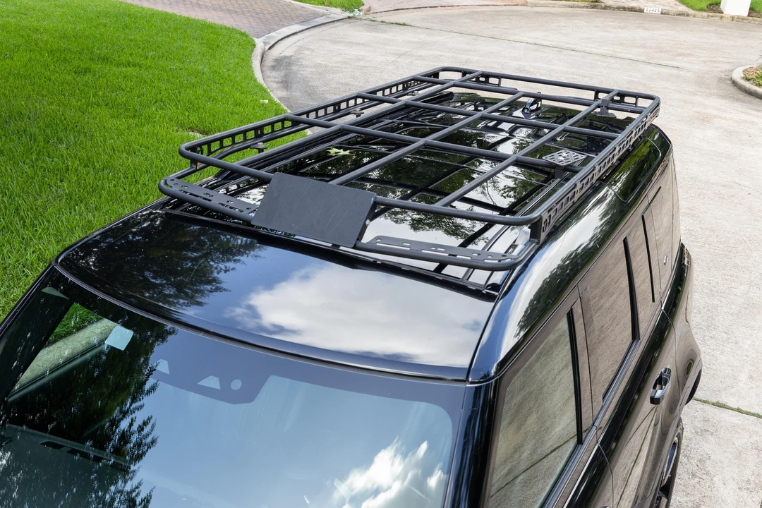 2020 Land Rover Defender L663 - Image 17 of 31