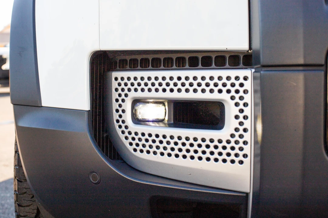 2020 Land Rover Defender L663 - Image 18 of 31