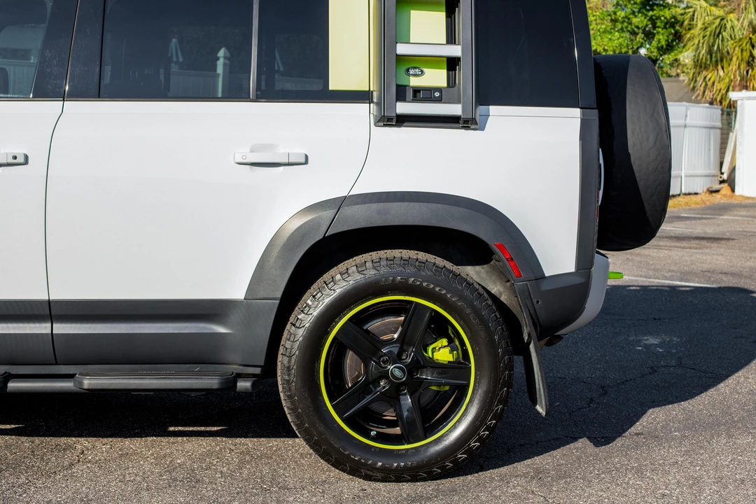 2020 Land Rover Defender L663 - Image 16 of 31