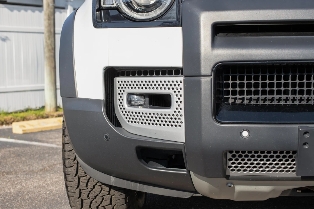 2020 Land Rover Defender L663 - Image 18 of 31