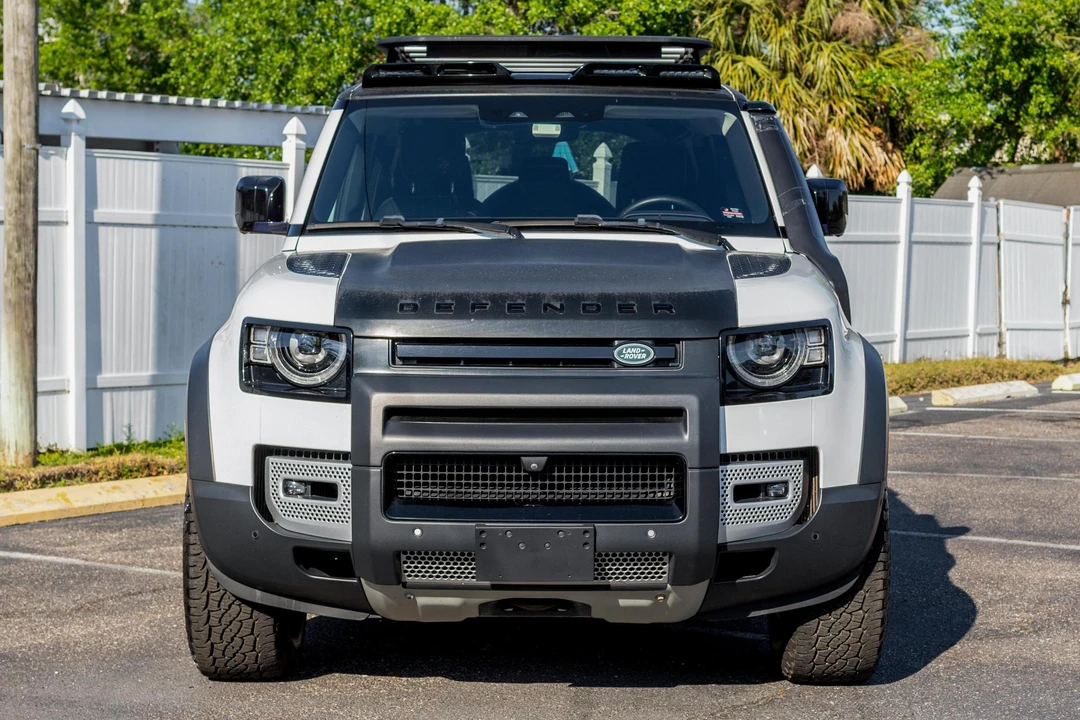 2020 Land Rover Defender L663 - Image 2 of 31