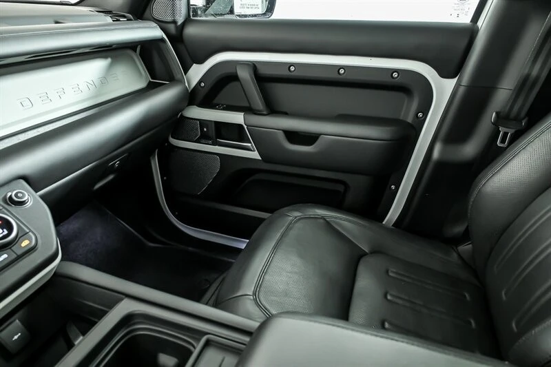 2020 Land Rover Defender L663 - Image 31 of 31