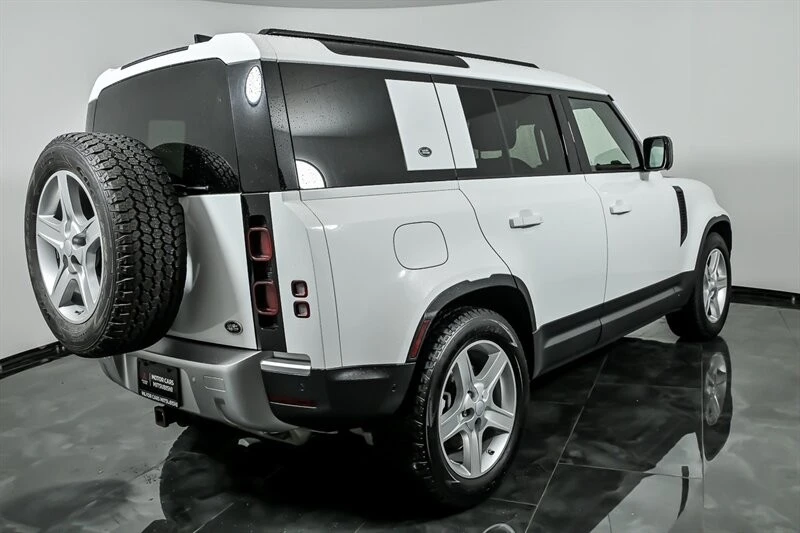 2020 Land Rover Defender L663 - Image 9 of 31