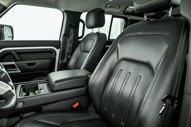 2020 Land Rover Defender L663 - Image 17 of 31