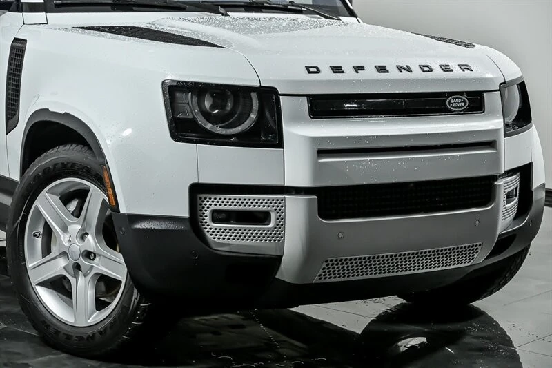 2020 Land Rover Defender L663 - Image 2 of 31
