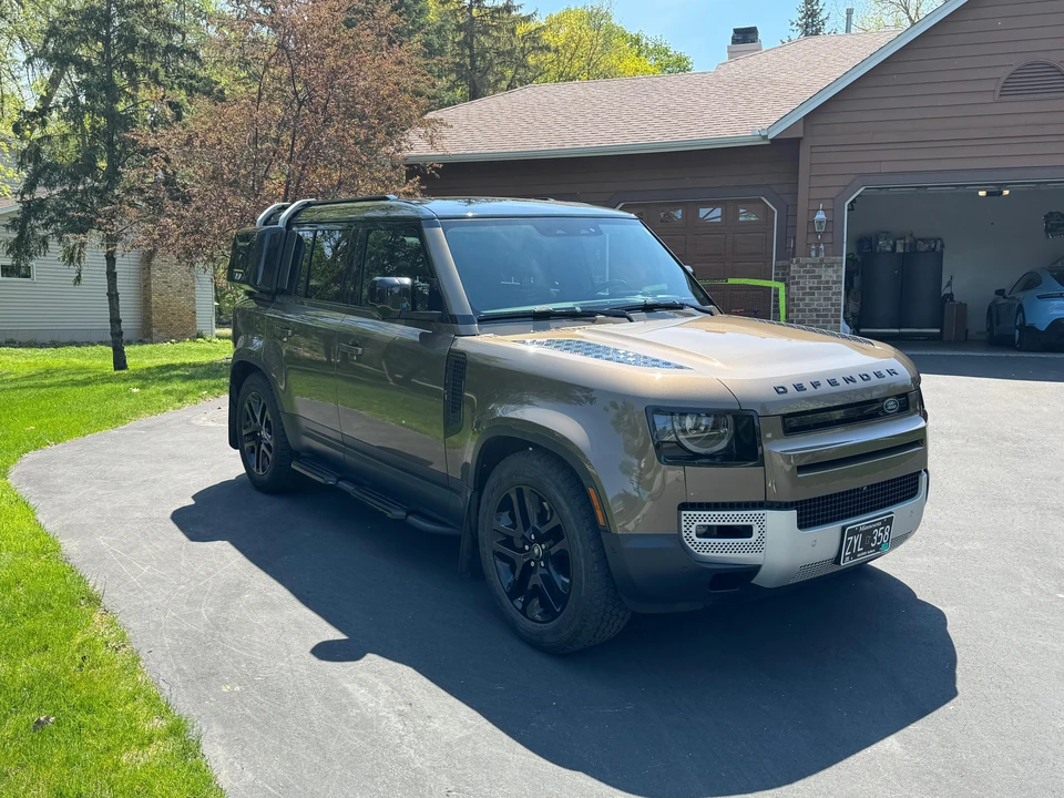 2020 Land Rover Defender L663 - Image 8 of 31