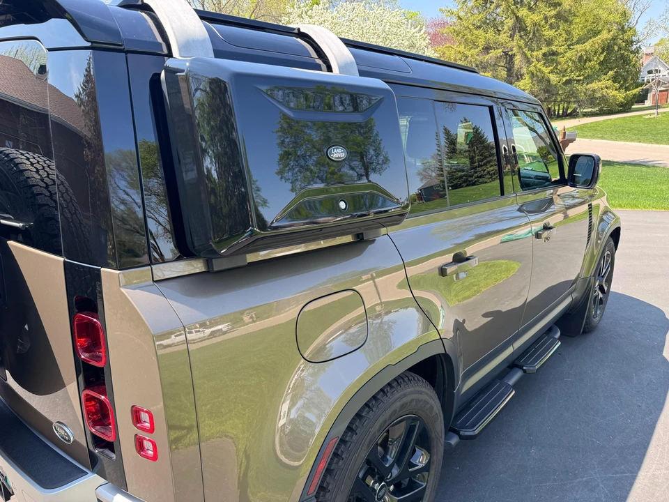 2020 Land Rover Defender L663 - Image 21 of 31