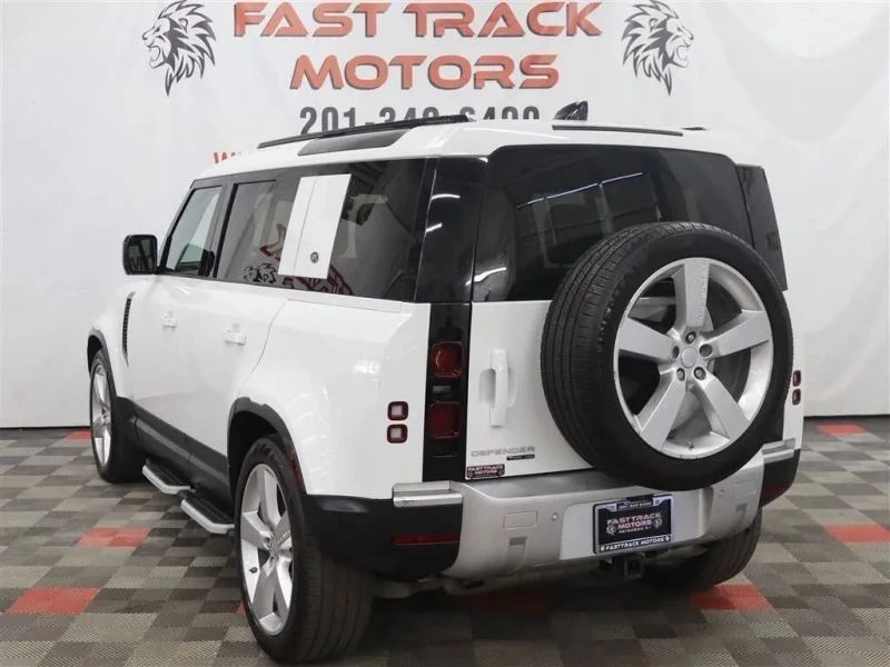 2020 Land Rover Defender 110 - Image 4 of 12