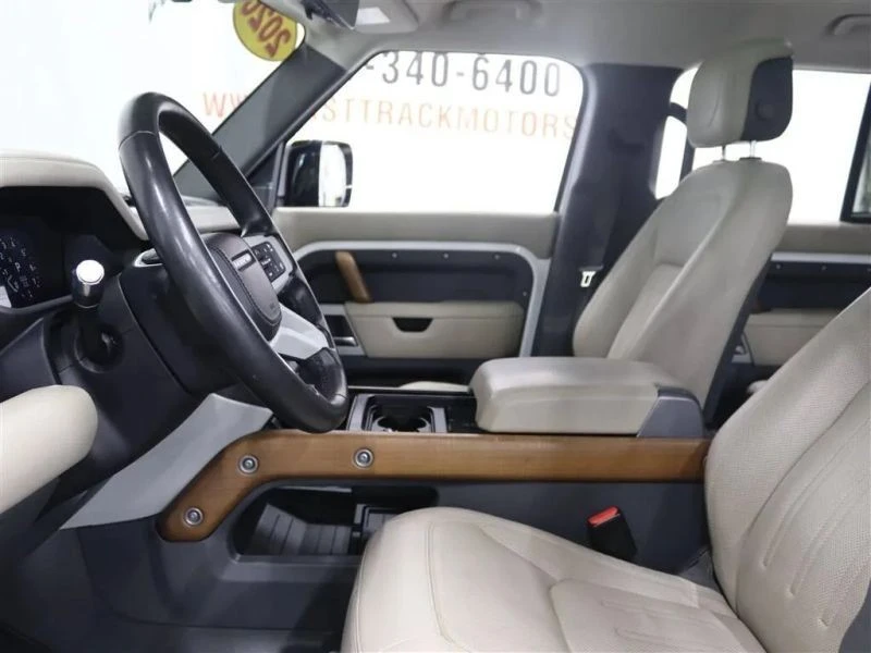 2020 Land Rover Defender 110 - Image 9 of 12