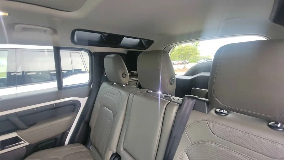 2020 Land Rover Defender L663 - Image 7 of 8