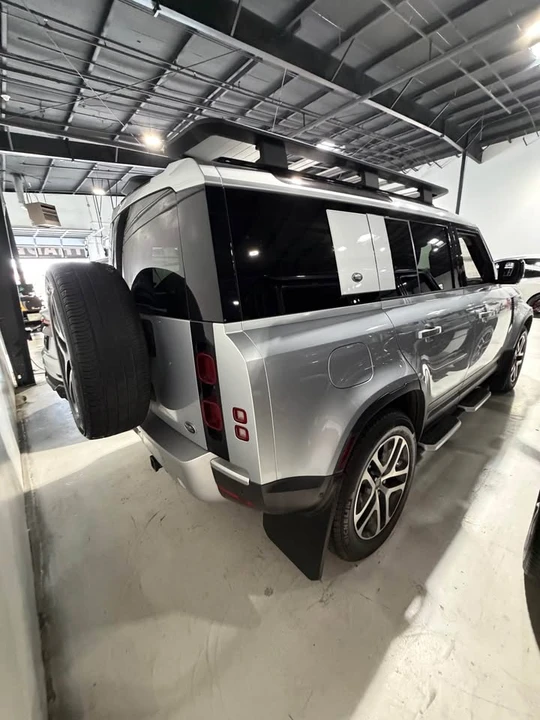 2020 Land Rover Defender L663 - Image 4 of 9