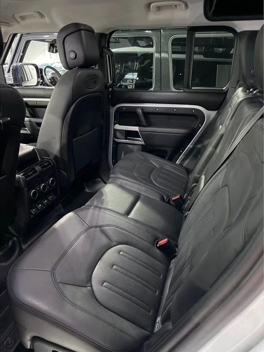 2020 Land Rover Defender L663 - Image 8 of 9