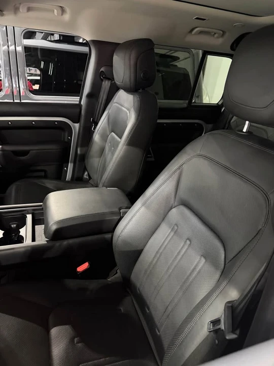 2020 Land Rover Defender L663 - Image 6 of 9