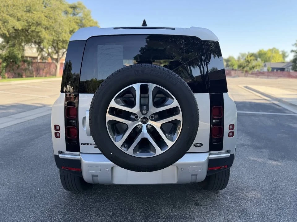 2020 Land Rover Defender L663 - Image 7 of 19