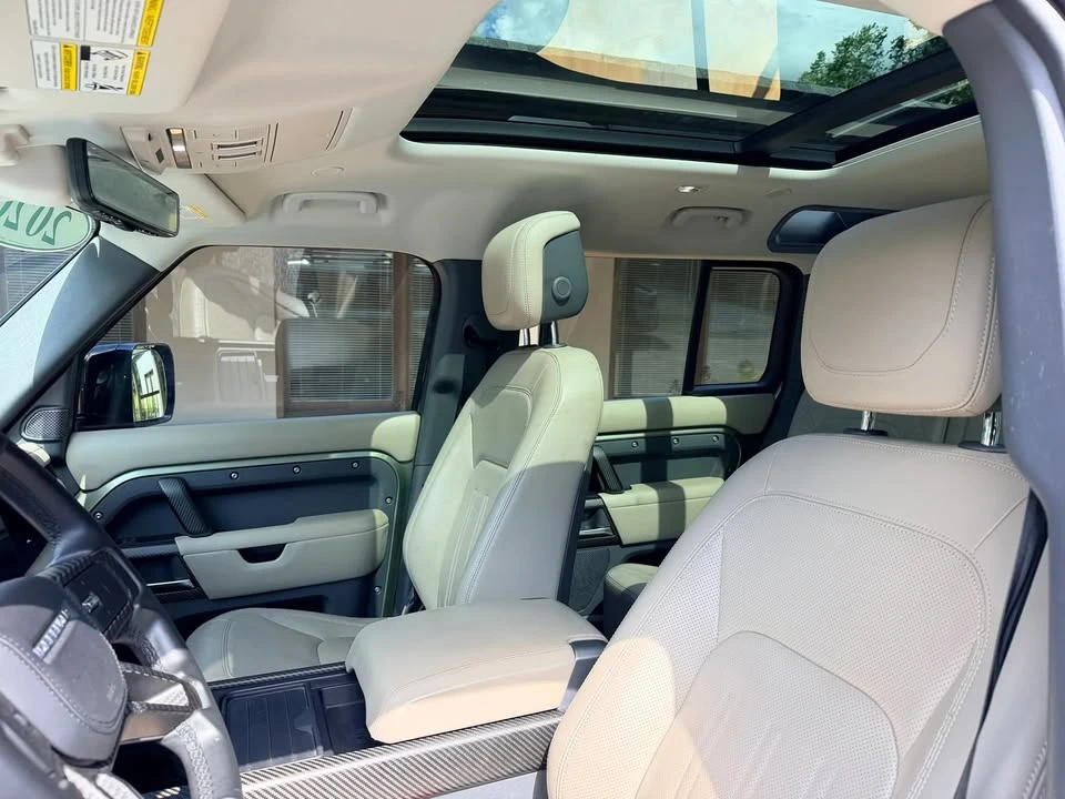 2020 Land Rover Defender L663 - Image 11 of 20