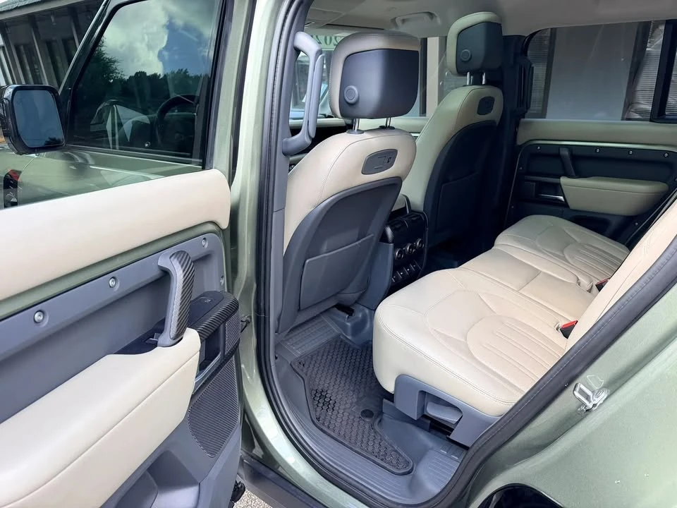 2020 Land Rover Defender L663 - Image 12 of 20