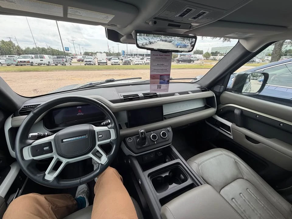 2020 Land Rover Defender L663 - Image 5 of 7