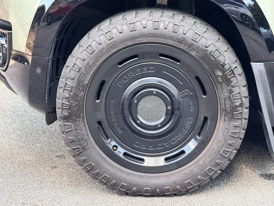 2020 Land Rover Defender L663 - Image 3 of 20