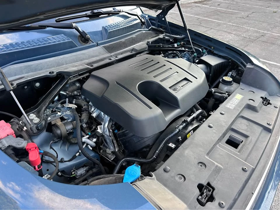 2020 Land Rover Defender L663 - Image 17 of 19