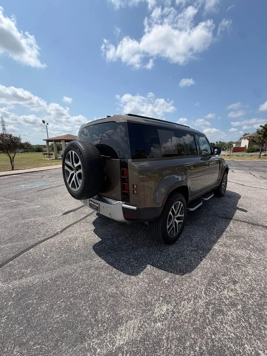 2020 Land Rover Defender L663 - Image 7 of 11