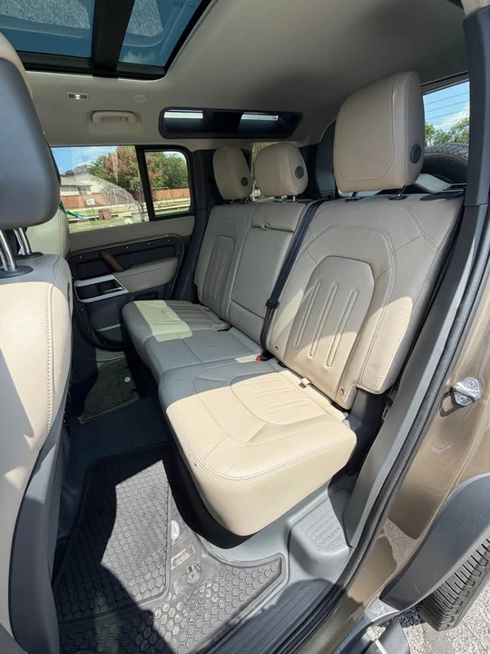 2020 Land Rover Defender L663 - Image 10 of 11