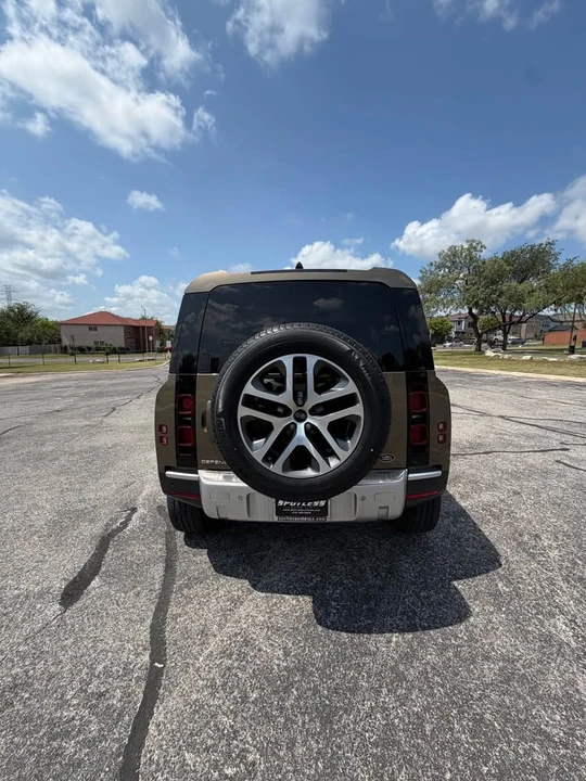 2020 Land Rover Defender L663 - Image 6 of 11