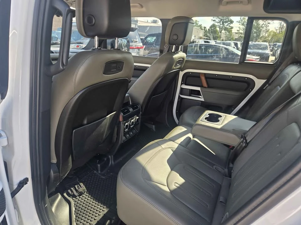 2020 Land Rover Defender L663 - Image 12 of 17